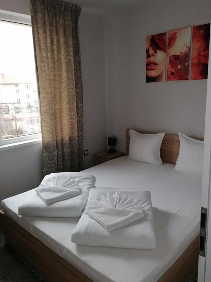 Aparthotel Astoria Hisarya Esterno foto
