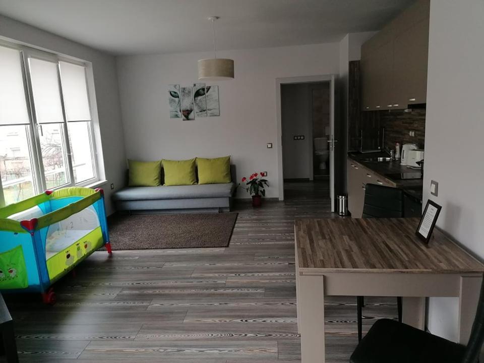 Aparthotel Astoria Hisarya Esterno foto